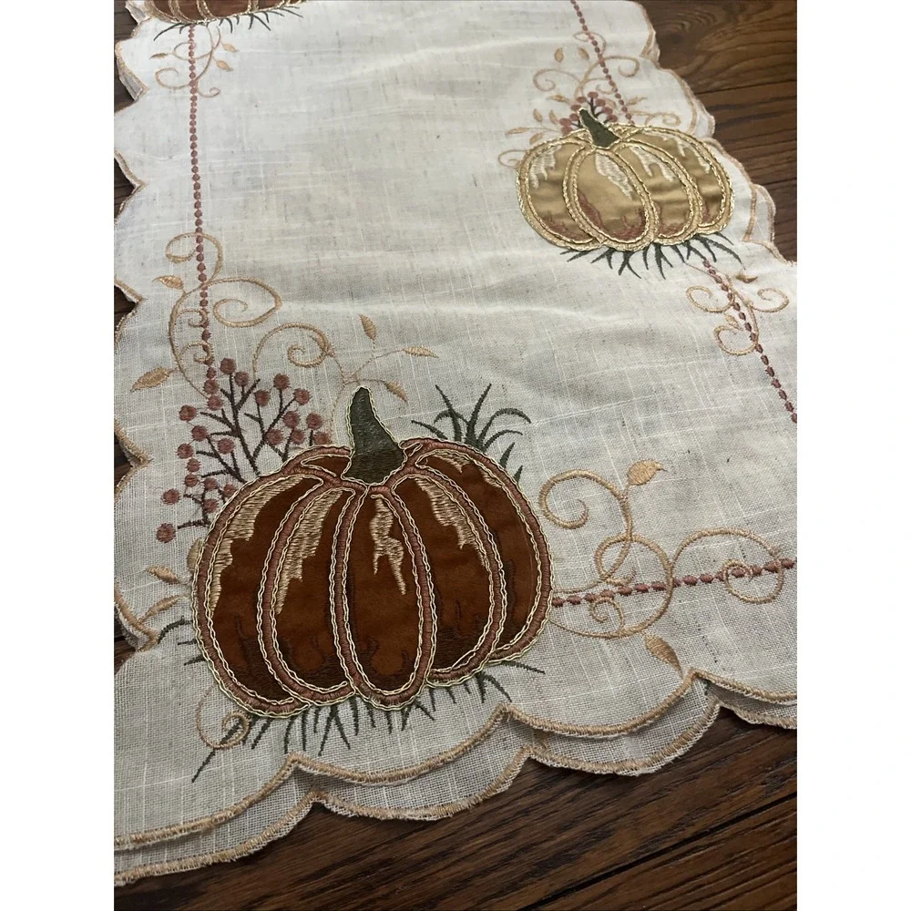farmhouse rachel ashwell pumpkin metallic embroidered table runner Ruffle 14x72